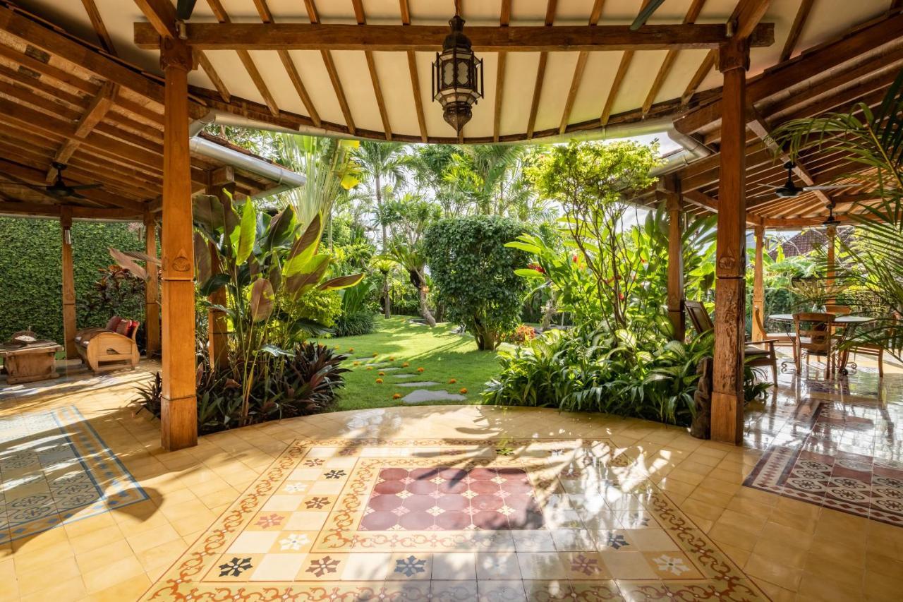 Casa Mila - 4 Bedroom Luxury Family 5 Min From * Canggu