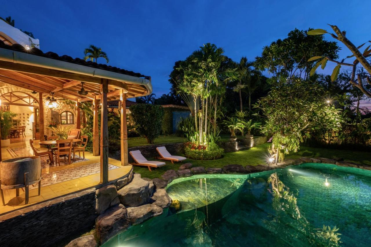 Casa Mila - 4 Bedroom Luxury Family 5 Min From Canggu