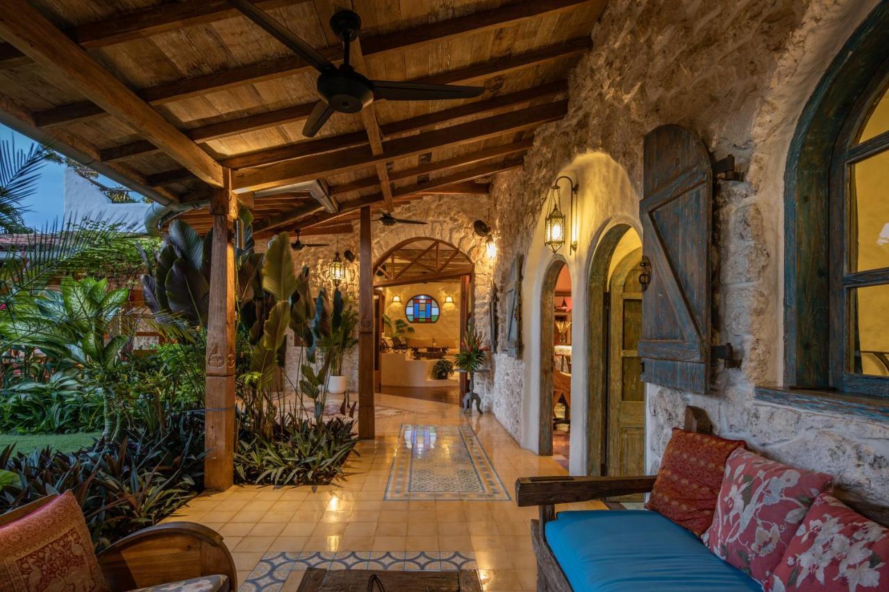 Casa Mila - 4 Bedroom Luxury Family 5 Min From Canggu (Bali)